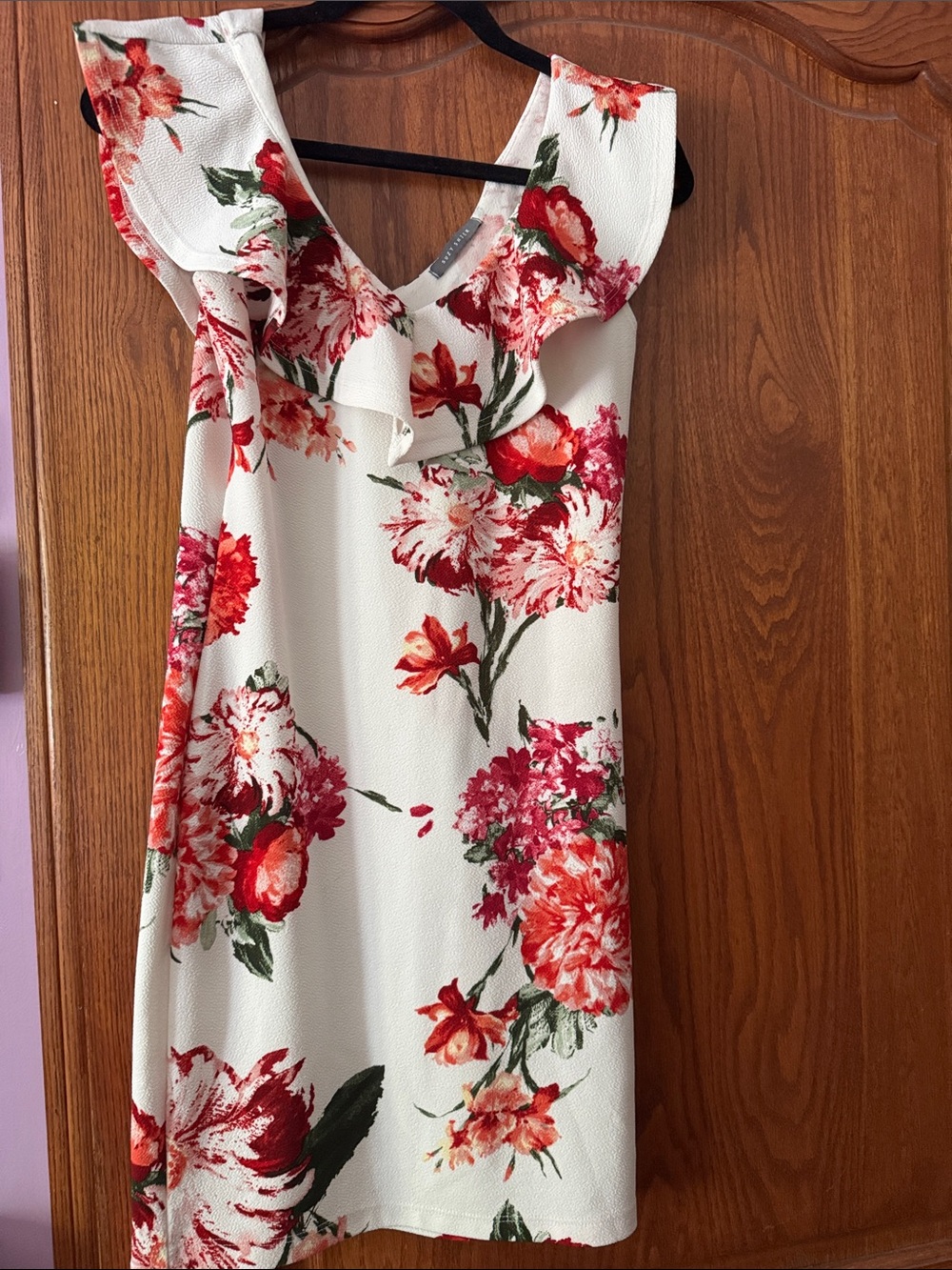 Suzy Shier White Floral Ruffle-Trim Mini Dress